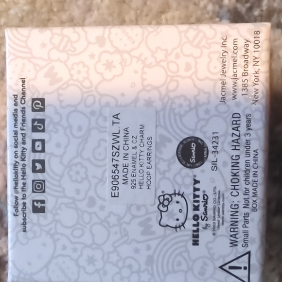 NEW Sanrio Hello Kitty Face Red Bow Silver Plated Diamond sparkle Dangle Earring - Picture 4 of 4